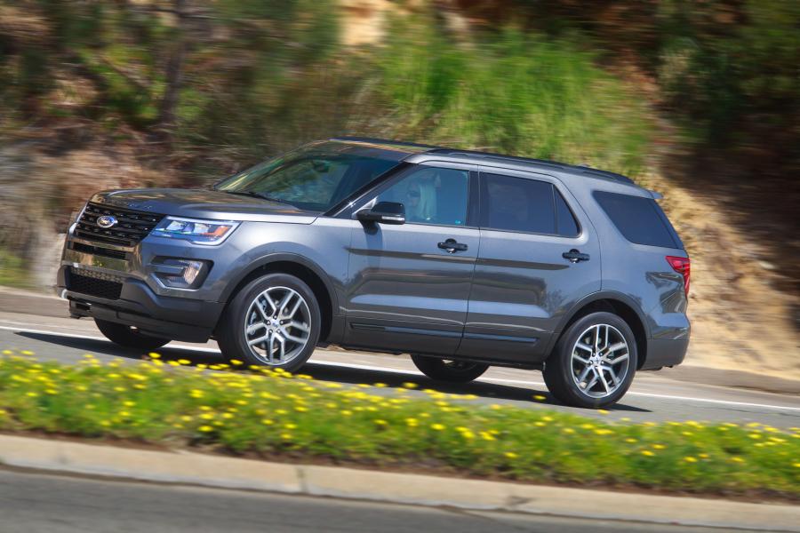  Ford Explorer Sport 2016 года  (фото 6 из 12)